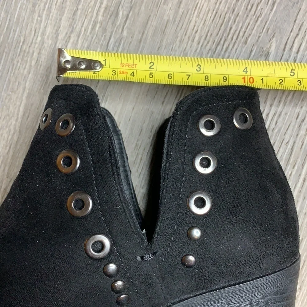 Black Ankle Boots With Silver Grommets Size 8.5